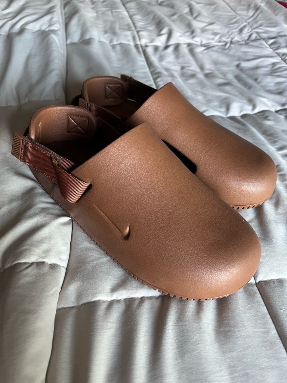 MAKE AN OFFER NIKE Calm Slip-On Sandal Mule RARE HARD TO FIND COLOR